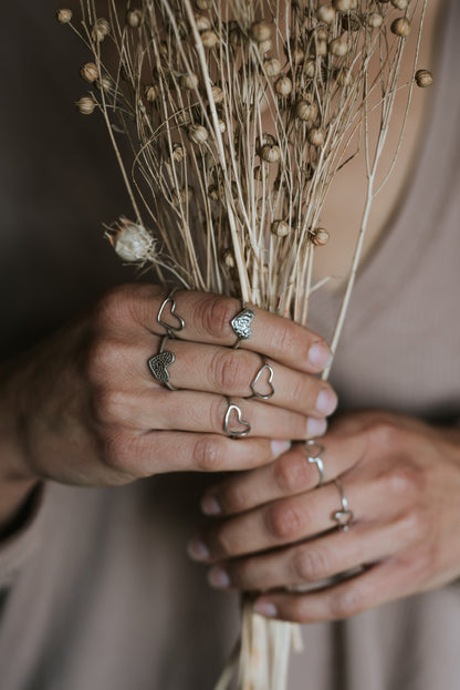 טבעת מסגרת לב